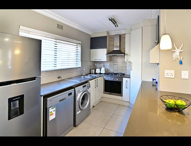 3 BEDROOM DUPLEX FOR SALE IN KYALAMI HILLS